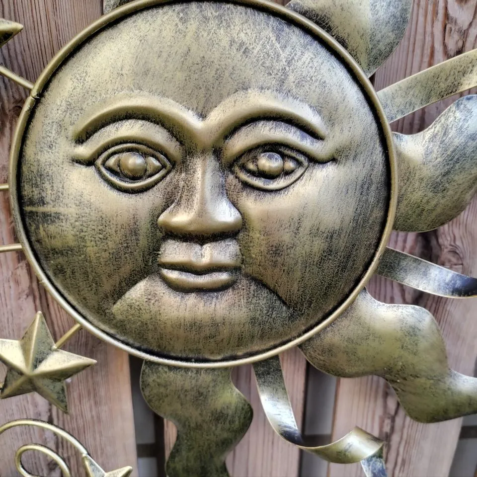 Metal Garden Home Decor Sunface Wall Art Decoration Metal Wall Decor